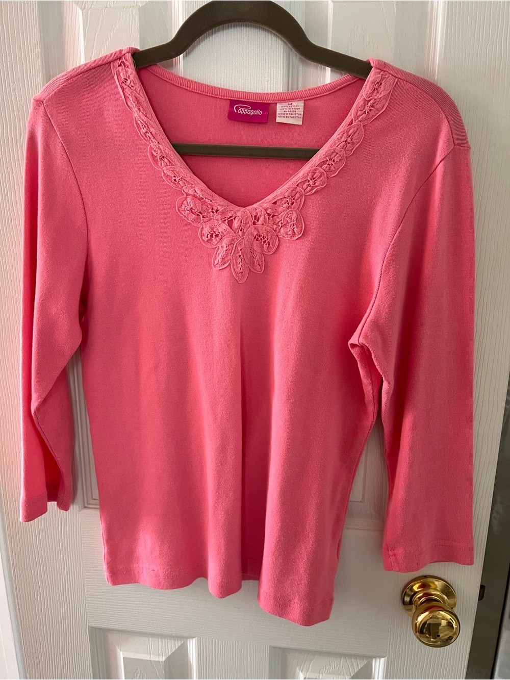 Pappagallo Coral Pink Embroidered V-Neck Knit Top